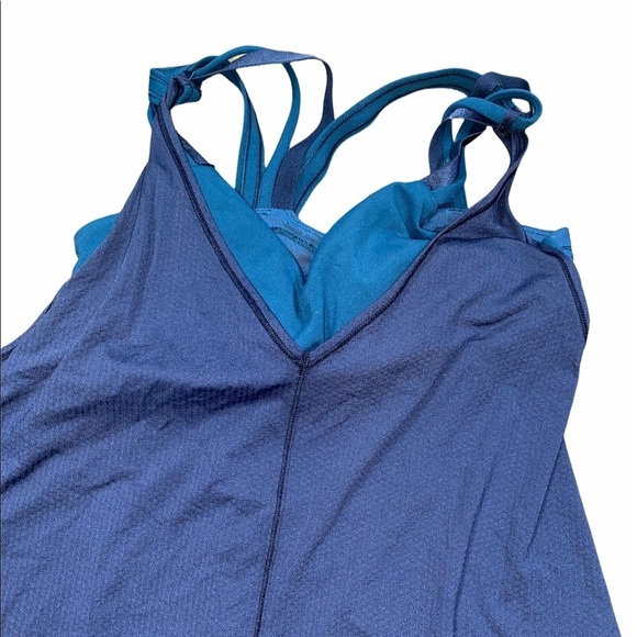 lululemon athletica Tops - Lululemon size 6 flowy athletic tank